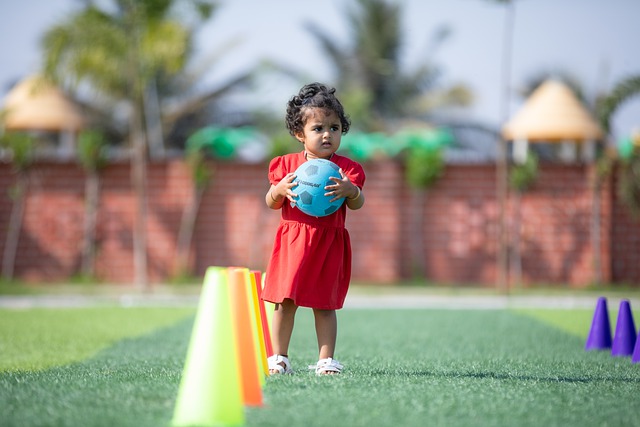 法媒：梅斯后卫夸奥不满未首发，坐在皮球上拒绝赛前热身